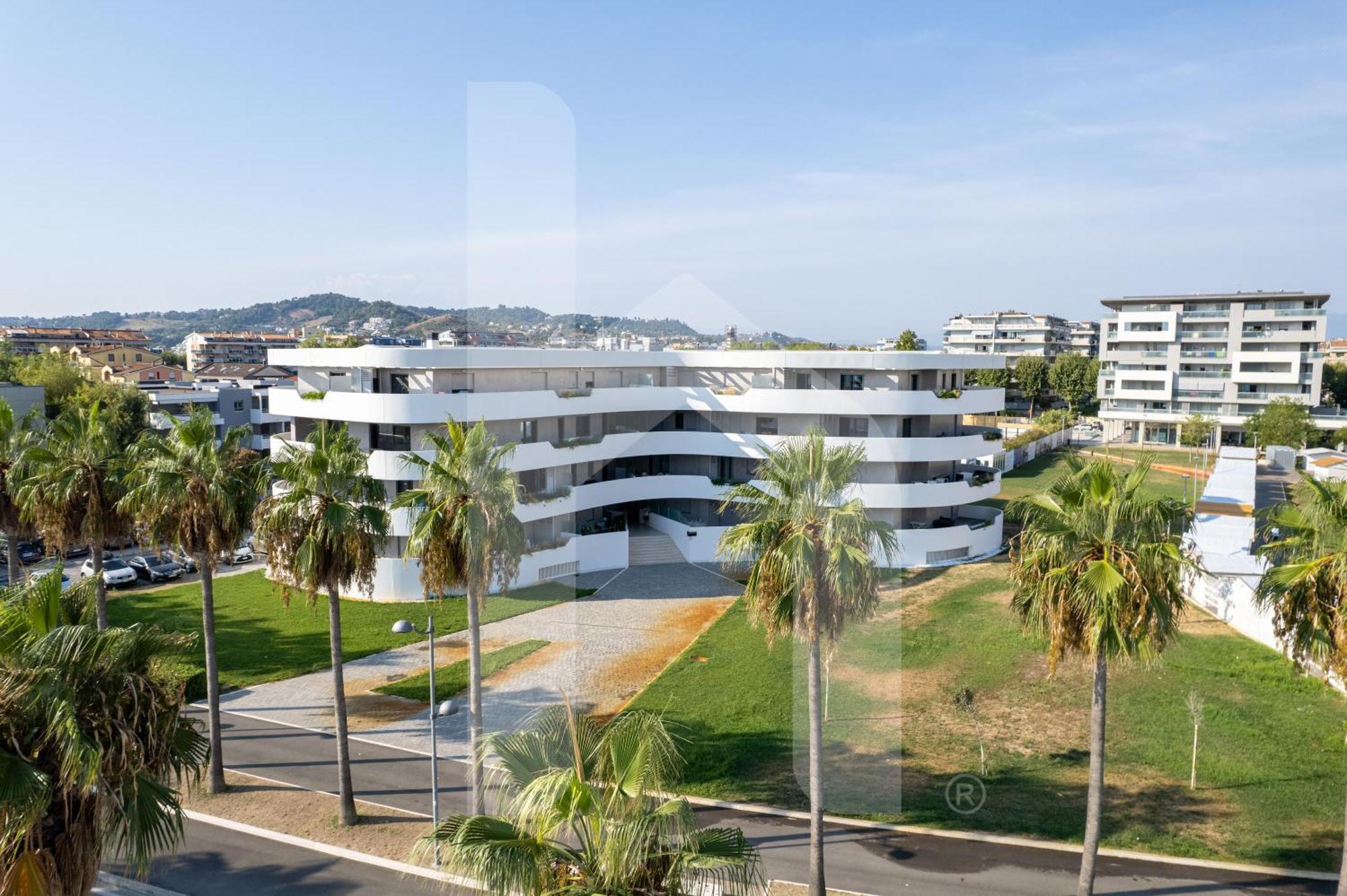 Homiday - Waterfront Montesilvano Marina מראה חיצוני תמונה