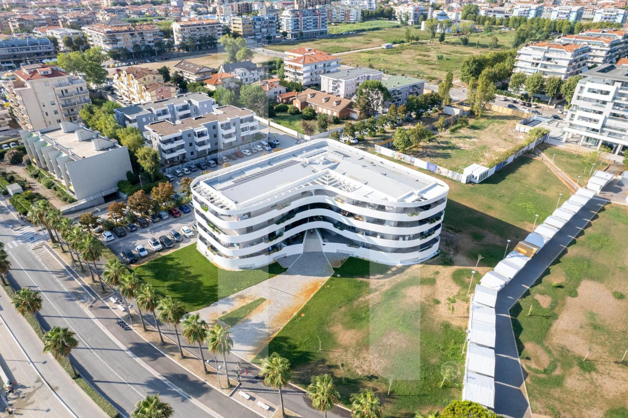 Homiday - Waterfront Montesilvano Marina מראה חיצוני תמונה